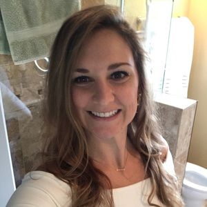 Meet your Posher, April